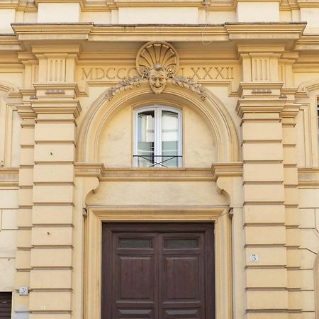 White Ostilia Guesthouse Рим Экстерьер фото