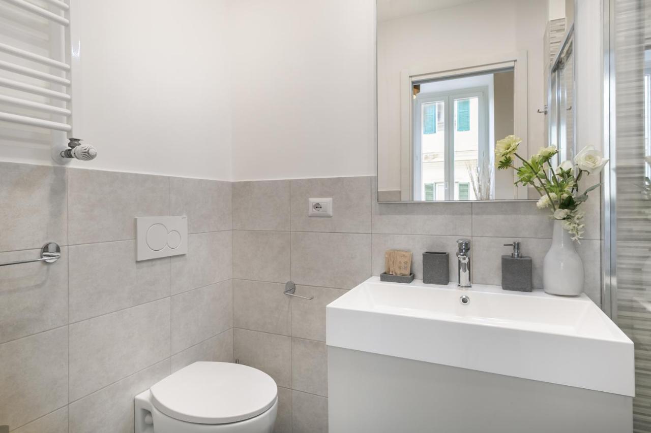 White Ostilia Guesthouse Рим Экстерьер фото
