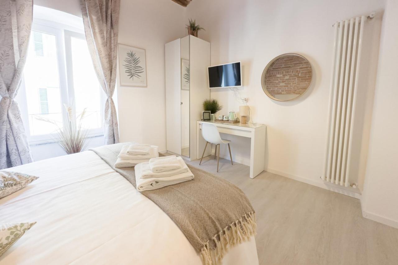 White Ostilia Guesthouse Рим Экстерьер фото