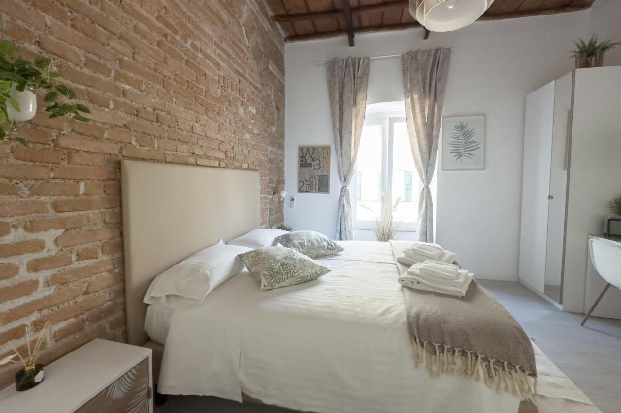 White Ostilia Guesthouse Рим Экстерьер фото